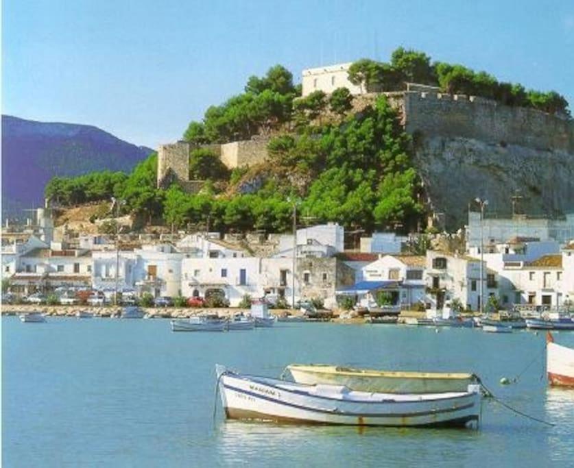 LA NARANJAA primera linea de PLAYA con WIFI y PARKING GRATIS Dénia Exterior foto
